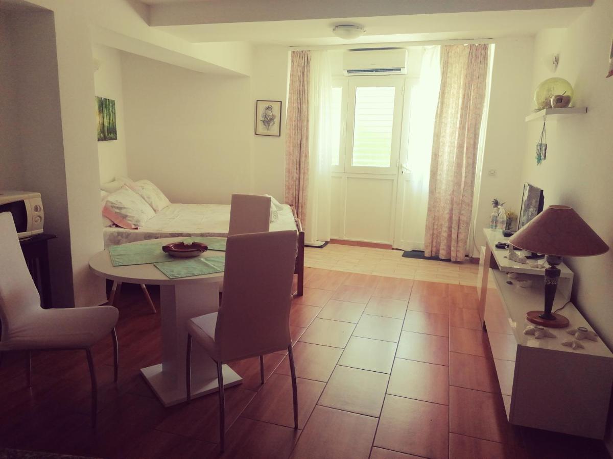 Apartment Lju On The Beach Split Eksteriør bilde