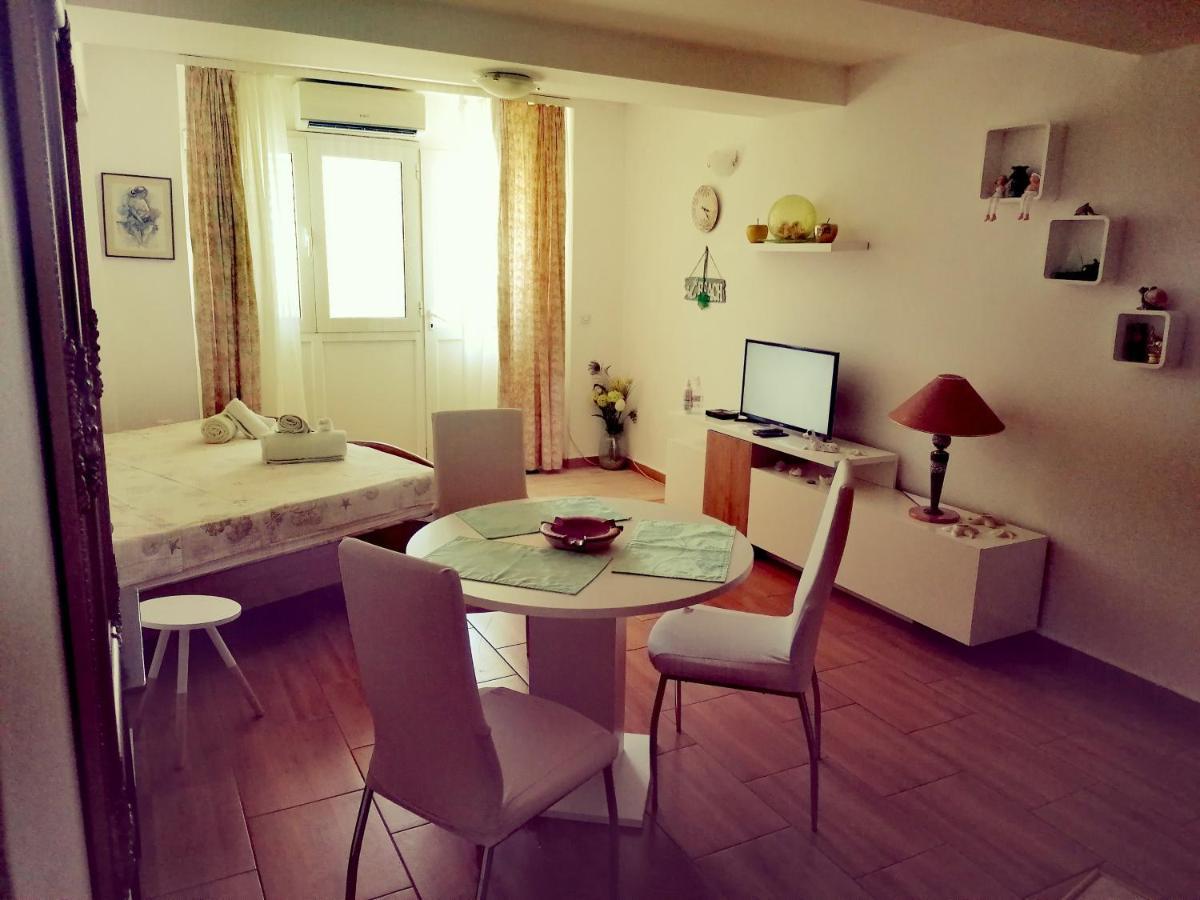 Apartment Lju On The Beach Split Eksteriør bilde